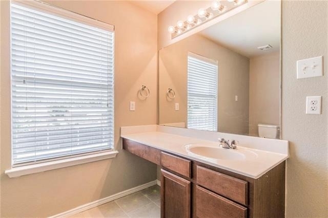 560 Griffith Drive - Photo 10