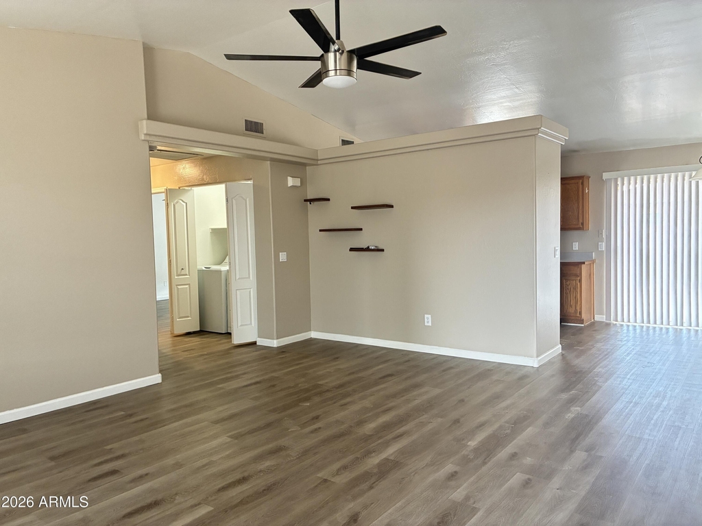 9105 W Raven Drive - Photo 1