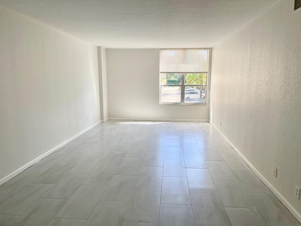 1000 Spanish River Road - Photo 24