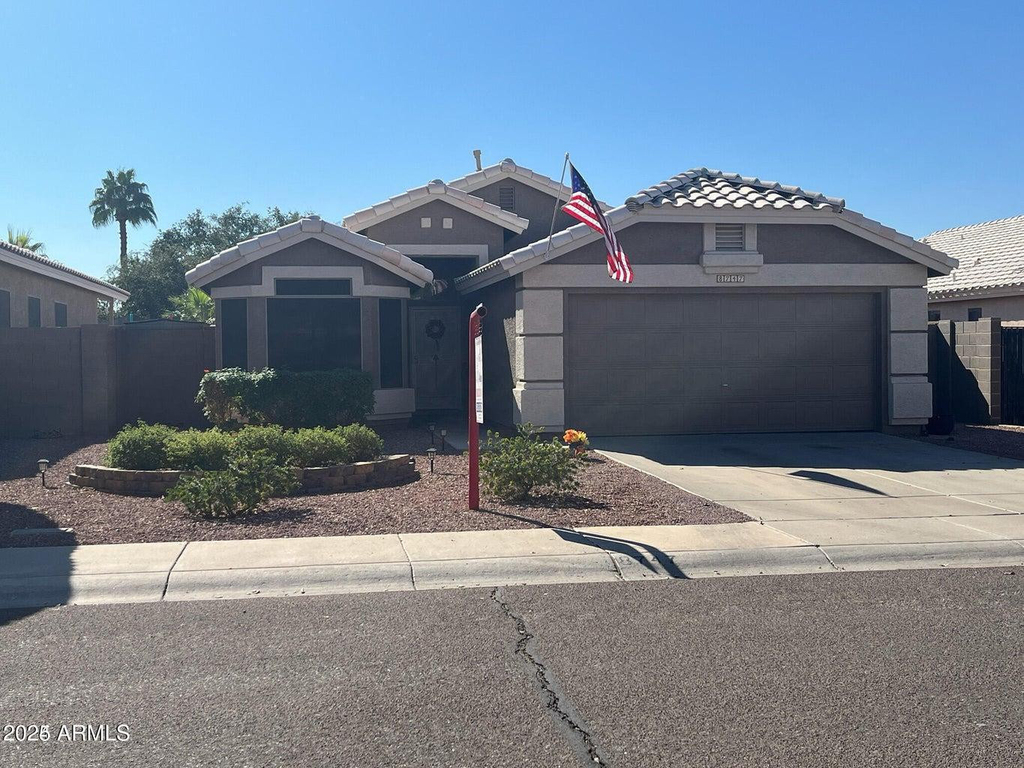 8747 W Adam Avenue - Photo 0