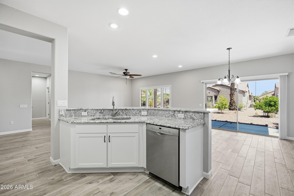 16536 W Rock Springs Lane - Photo 9