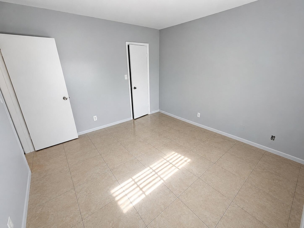 4321 Nw 9th Avenue - Photo 6