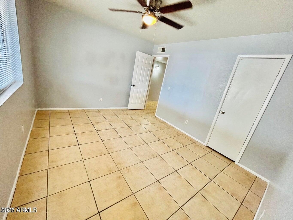 240 S Doran -- - Photo 6
