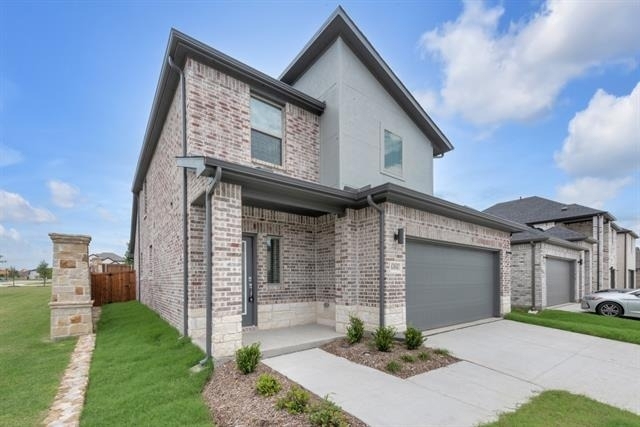 606 Green Grass Drive - Photo 0
