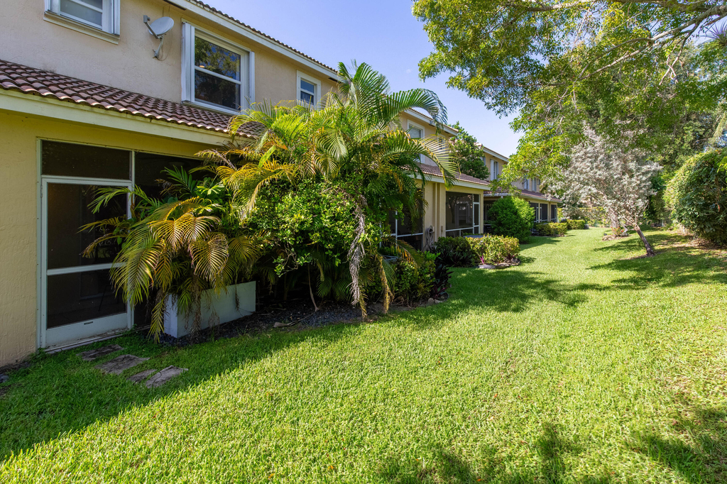 13792 Creston Place - Photo 9