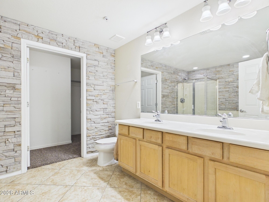 2130 W Hunter Court - Photo 9