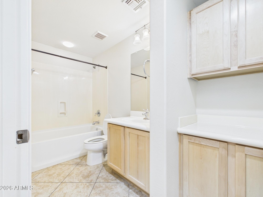 2130 W Hunter Court - Photo 13