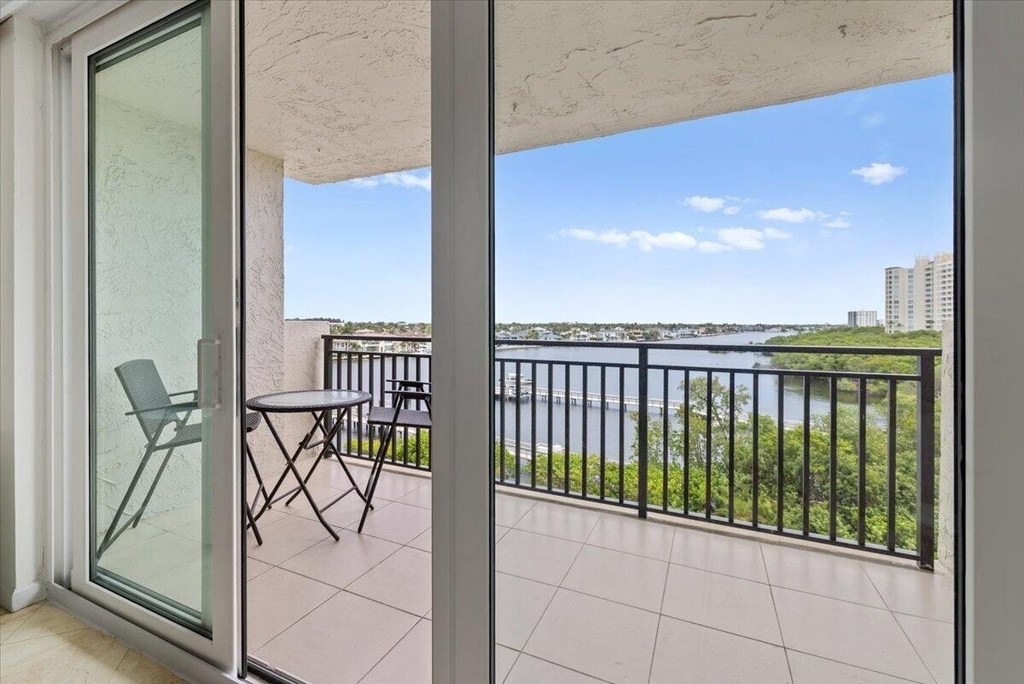 3912 S Ocean Boulevard - Photo 0