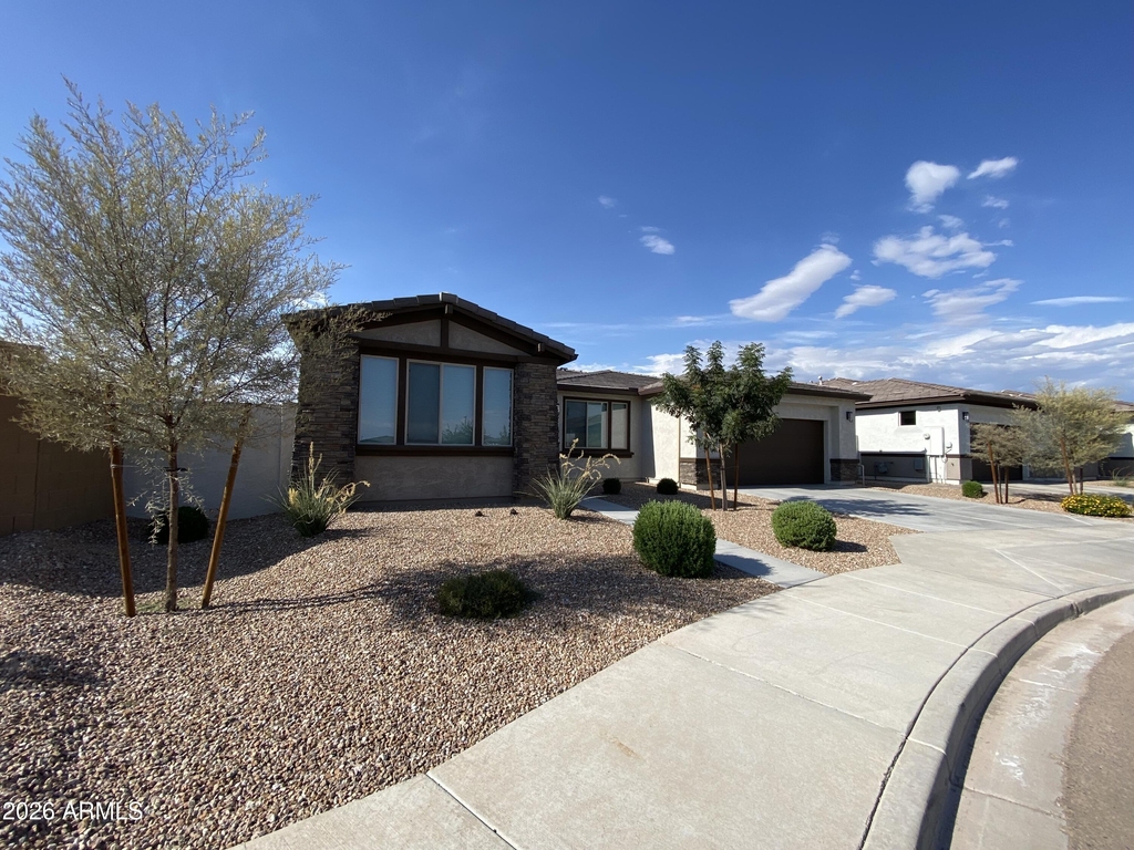 1560 W Avenida Del Valle -- - Photo 3
