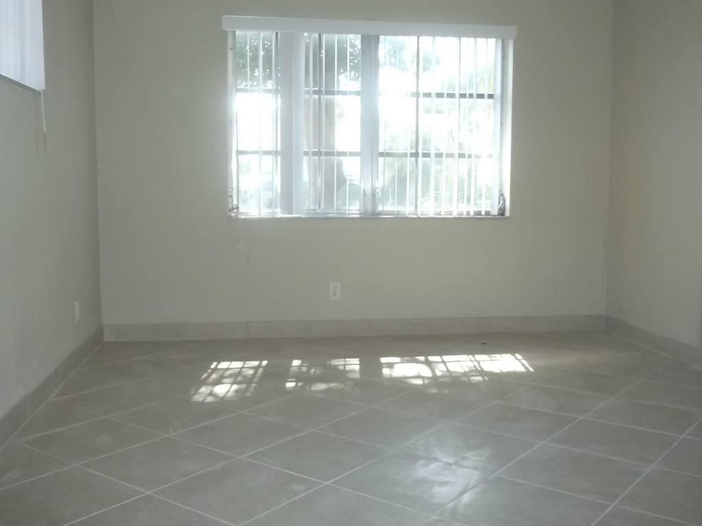 770 Se 2nd Avenue - Photo 6