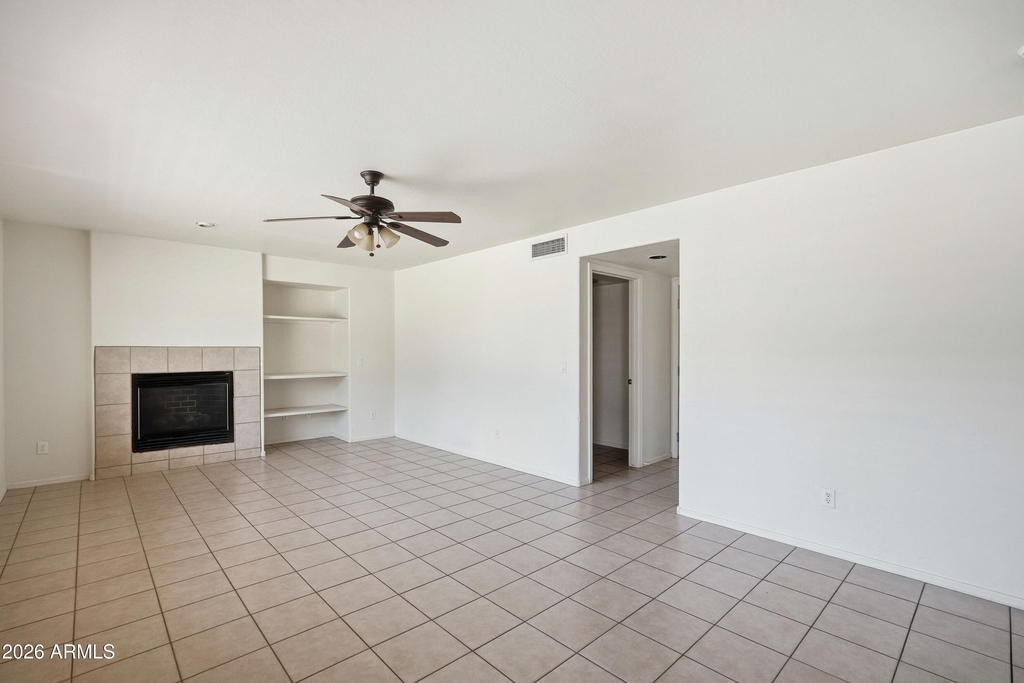 6107 N 135th Drive - Photo 3