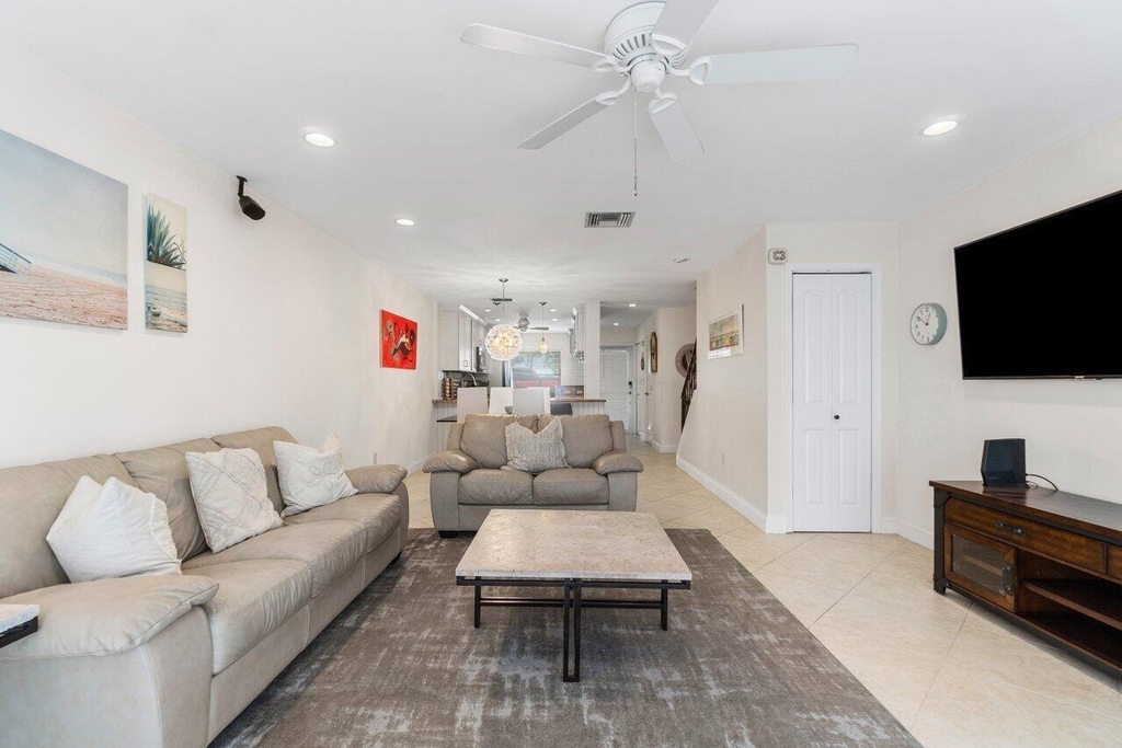 842 Se 19th Avenue - Photo 10