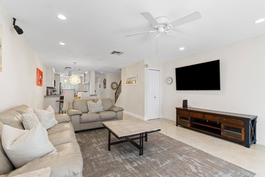 842 Se 19th Avenue - Photo 11