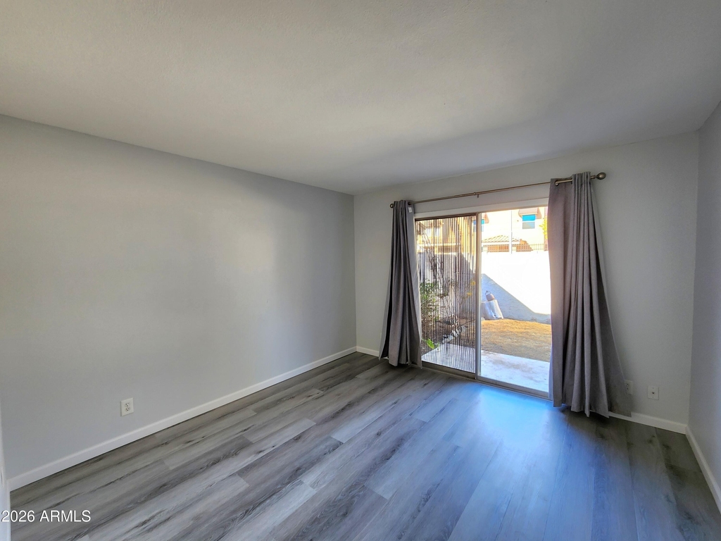 1168 E Cochise Drive - Photo 14