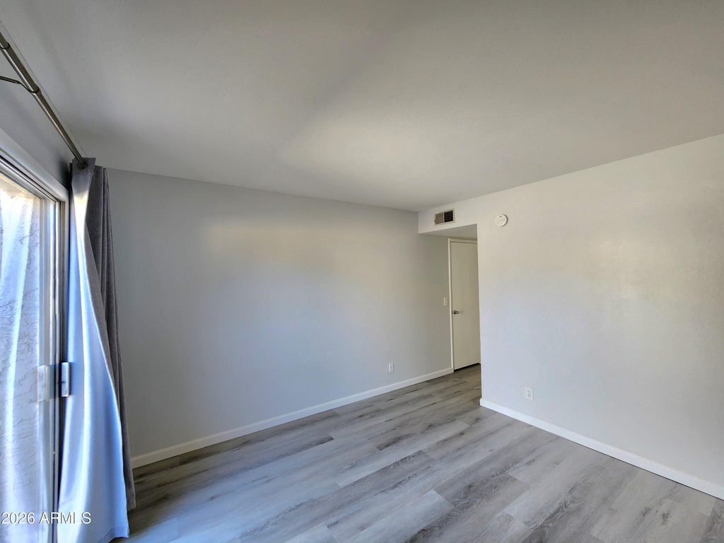 1168 E Cochise Drive - Photo 15