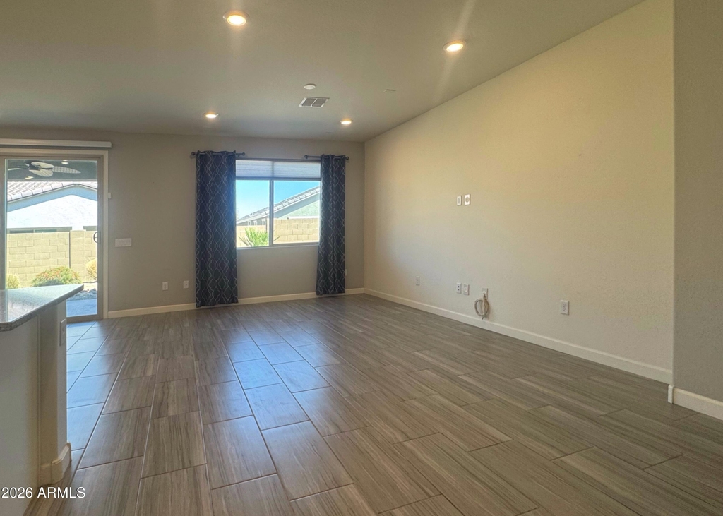4707 N 204th Lane - Photo 6