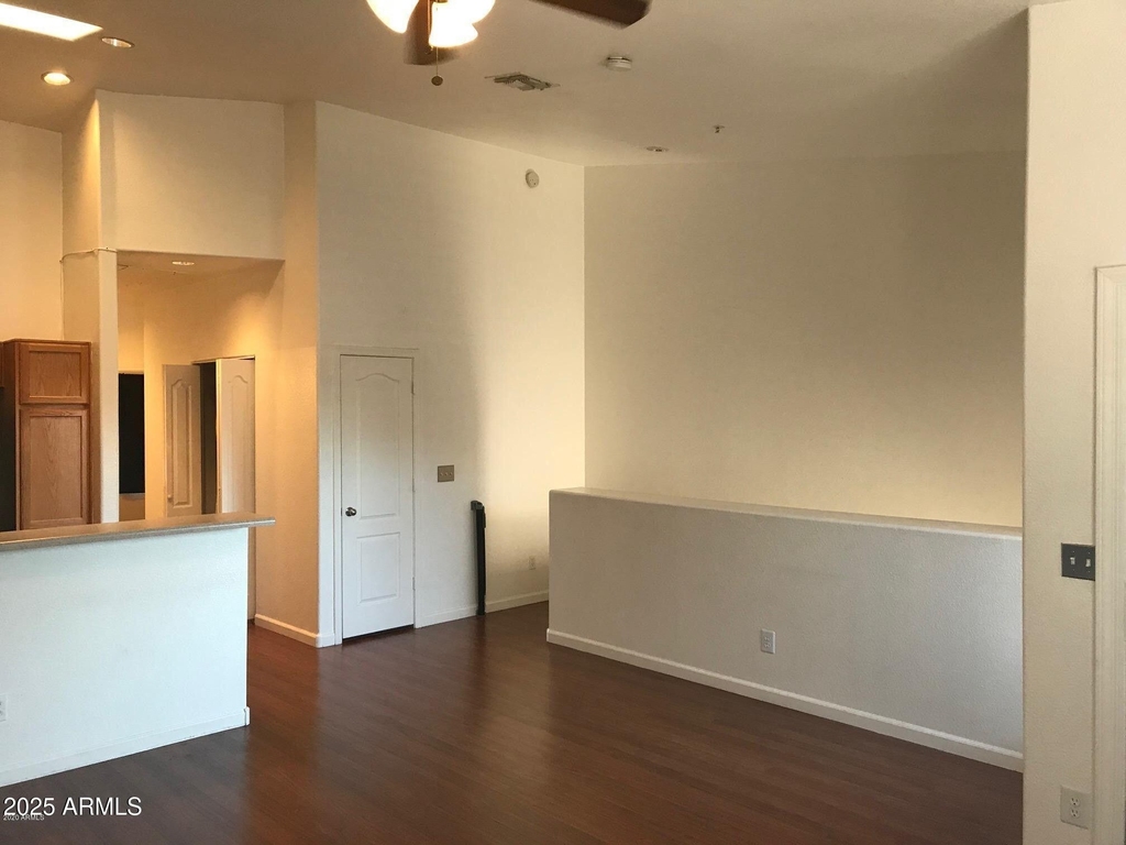1406 W Emerald Avenue - Photo 4
