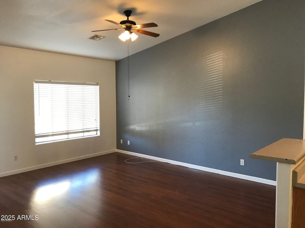 1406 W Emerald Avenue - Photo 6