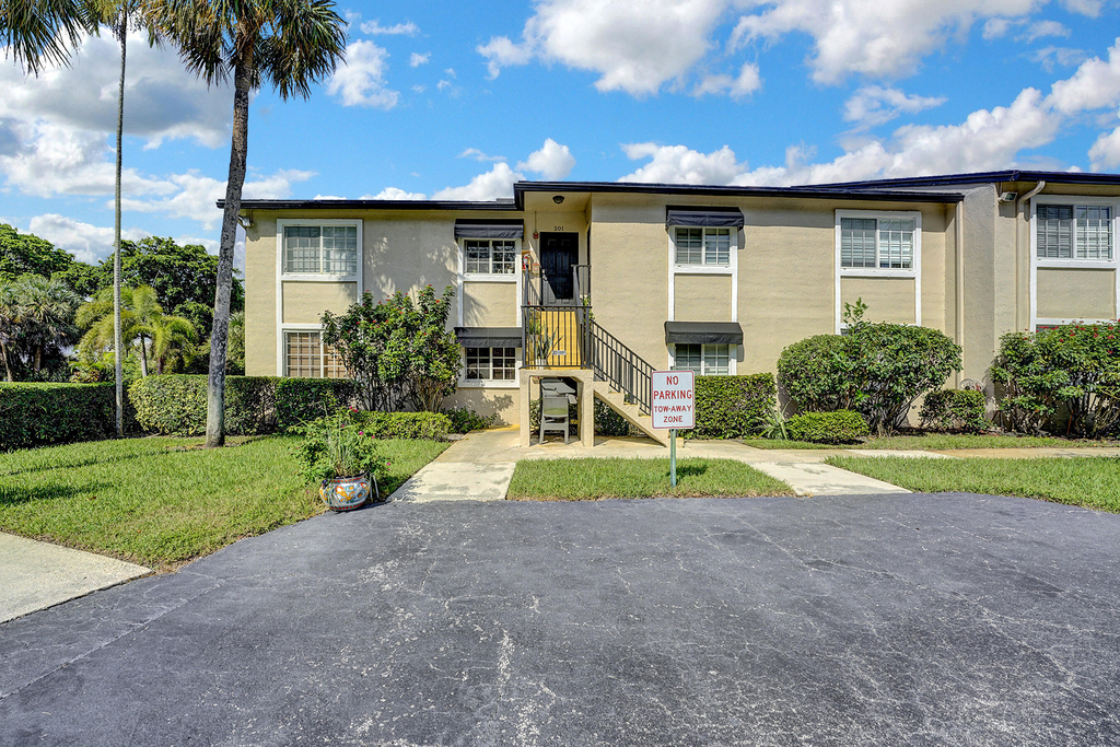 4040 Crystal Lake Drive - Photo 0
