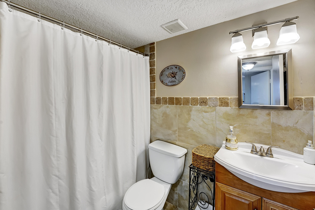 4040 Crystal Lake Drive - Photo 19