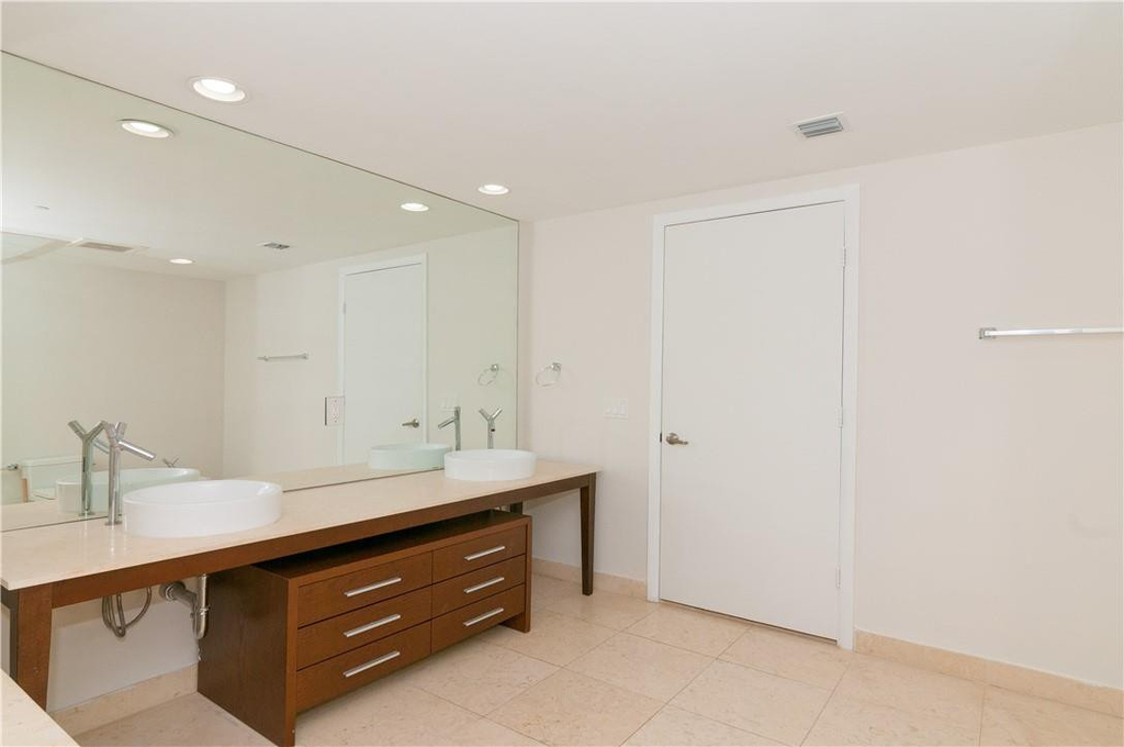 465 Brickell Avenue - Photo 25