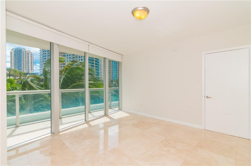 465 Brickell Avenue - Photo 19