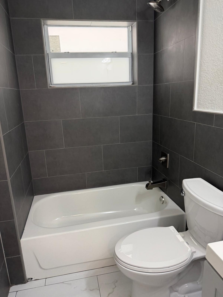110 Nw 7th Avenue - Photo 1