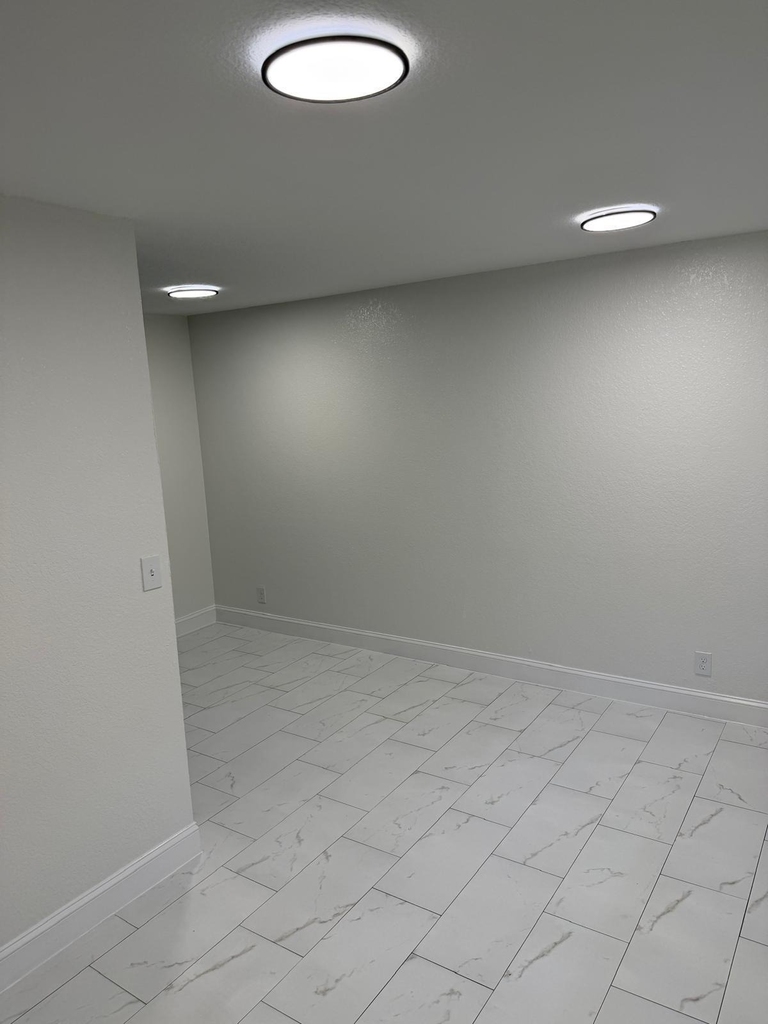 110 Nw 7th Avenue - Photo 11