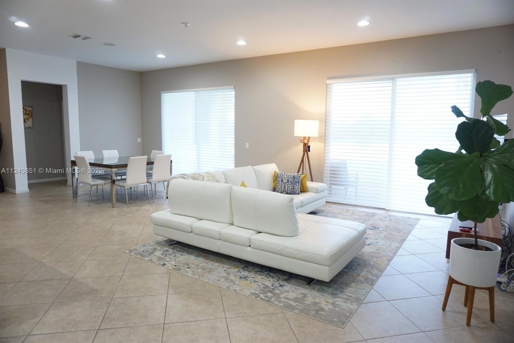 878 Lavender Circle - Photo 9