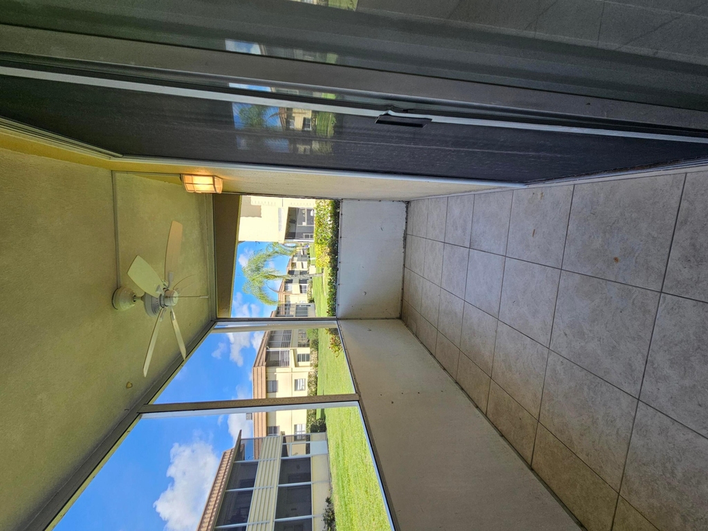 211 E Saxony Lane - Photo 13