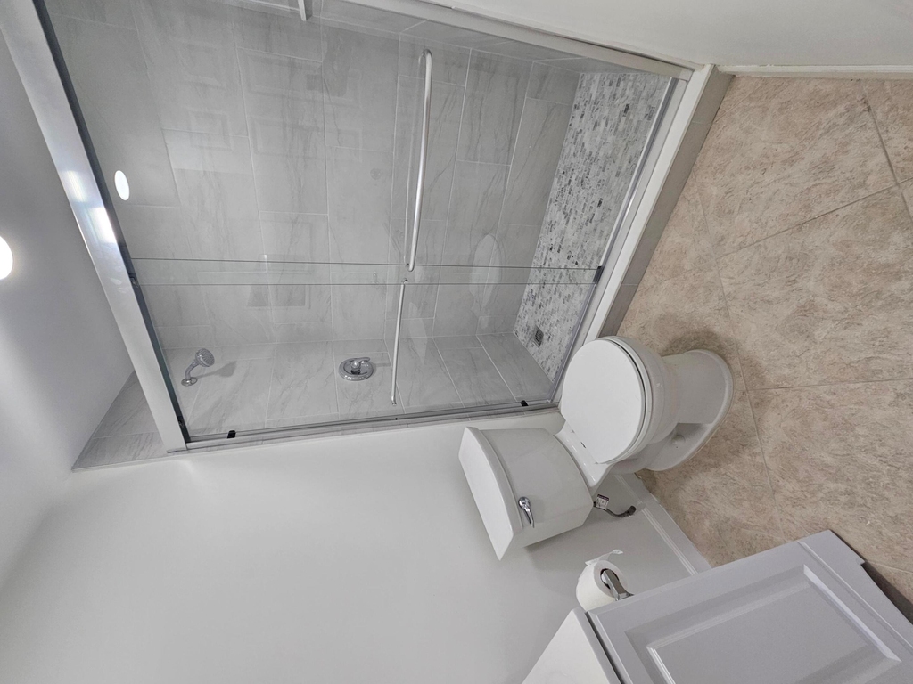 211 E Saxony Lane - Photo 10