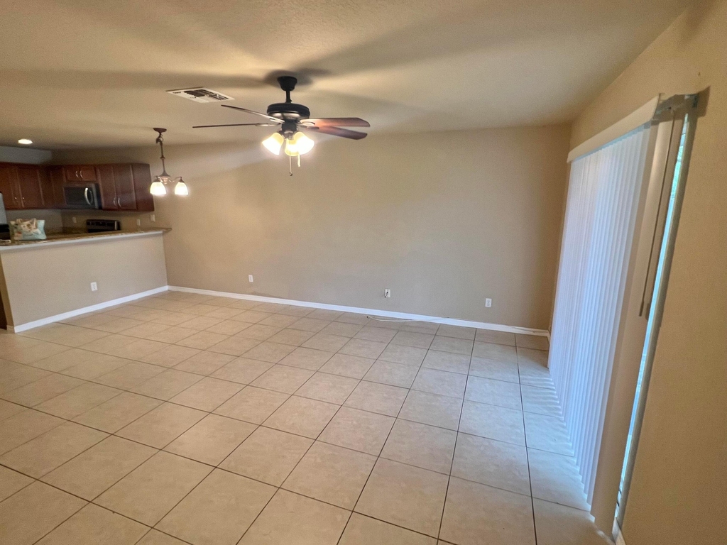 2552 Sw Marshfield Court - Photo 9