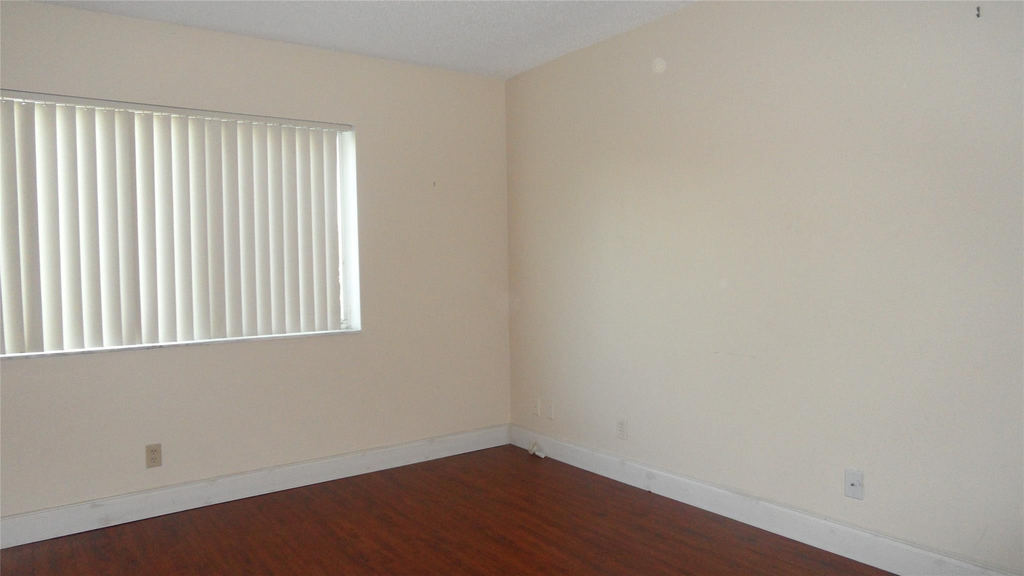 10709 Cleary Boulevard - Photo 9