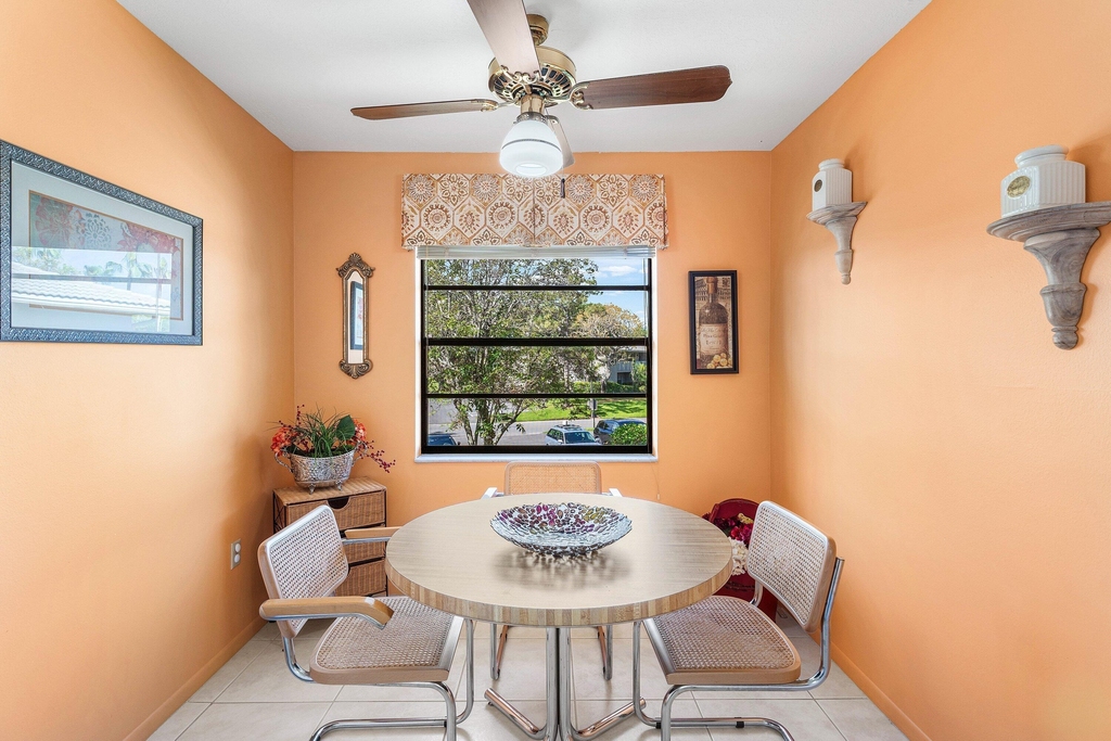 29 Stratford Lane W - Photo 14