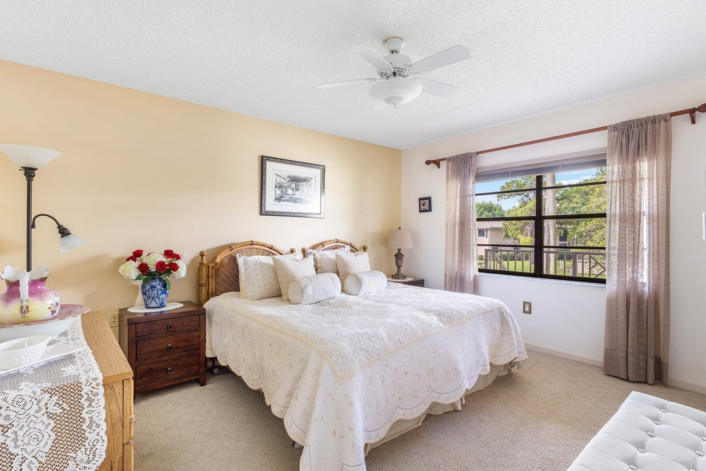 29 Stratford Lane W - Photo 17