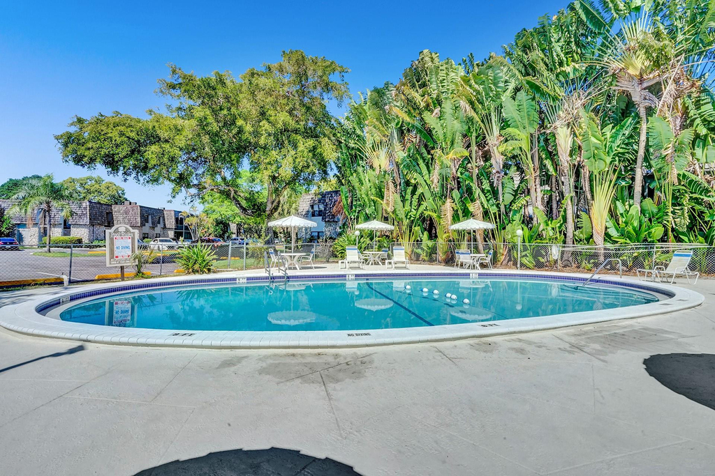 3119 Oakland Shores Drive - Photo 2