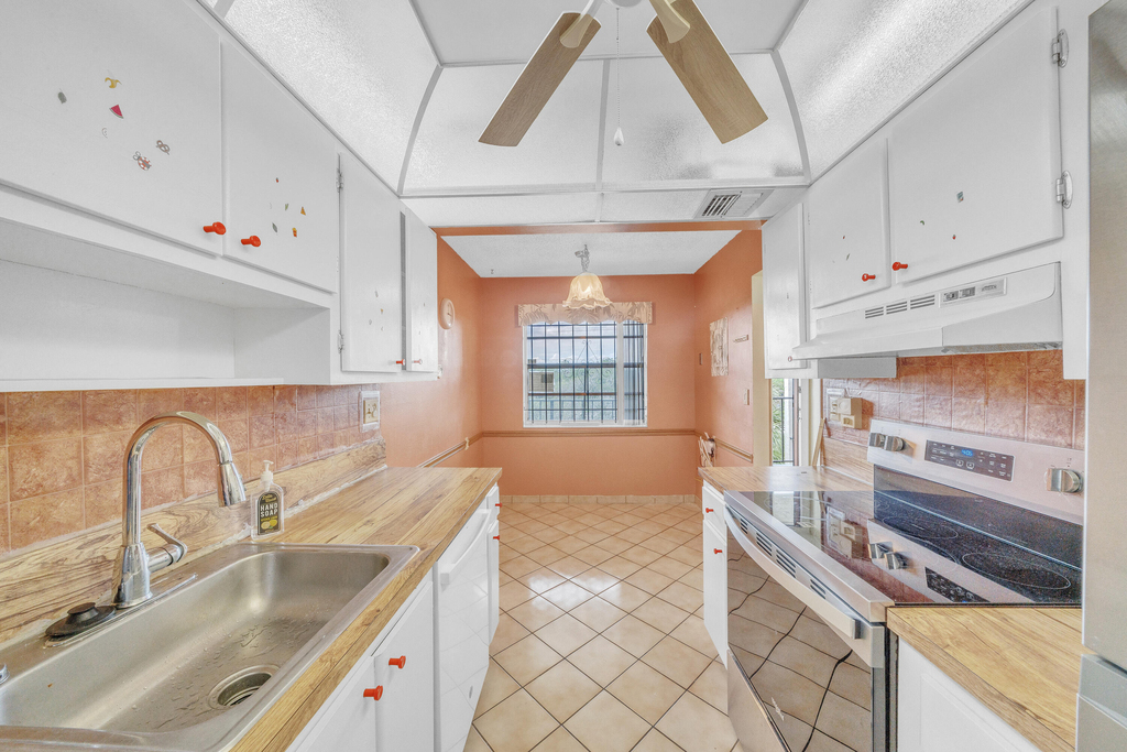 3070 Nw 48th Terrace - Photo 16