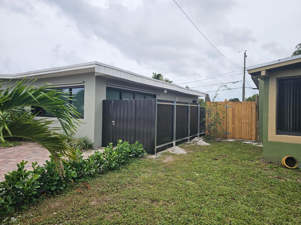 1330 Ne 41st Drive - Photo 8