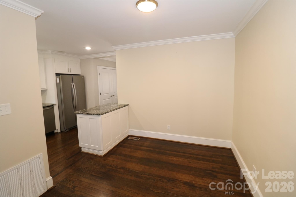 2227 Celia Avenue - Photo 5