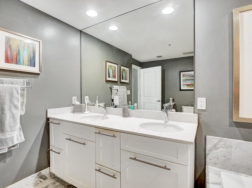 235 Ne 1st Street - Photo 16