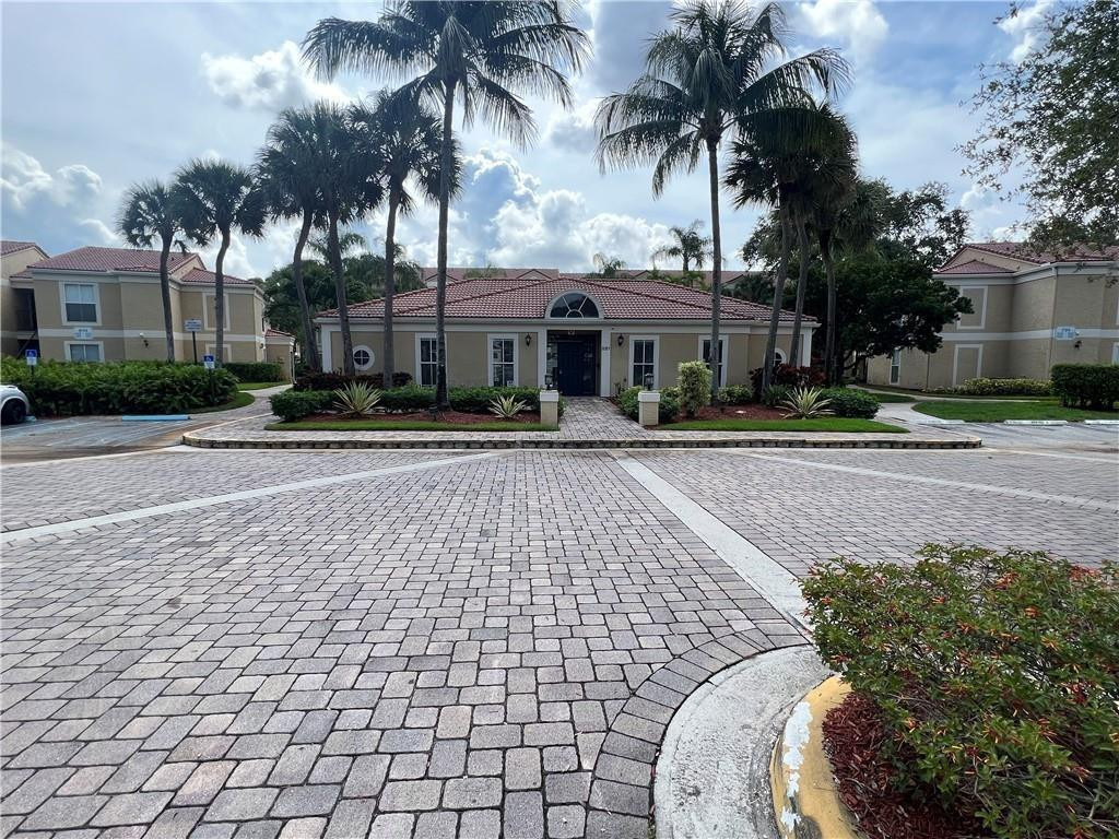 875 Riverside Drive - Photo 20