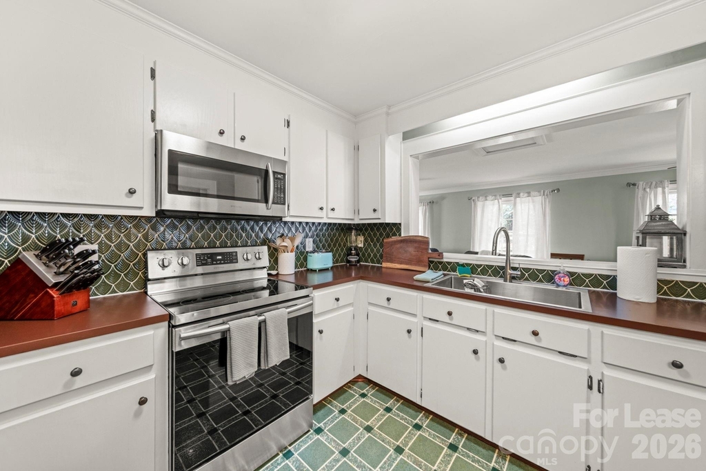 211 9th Street - Photo 18
