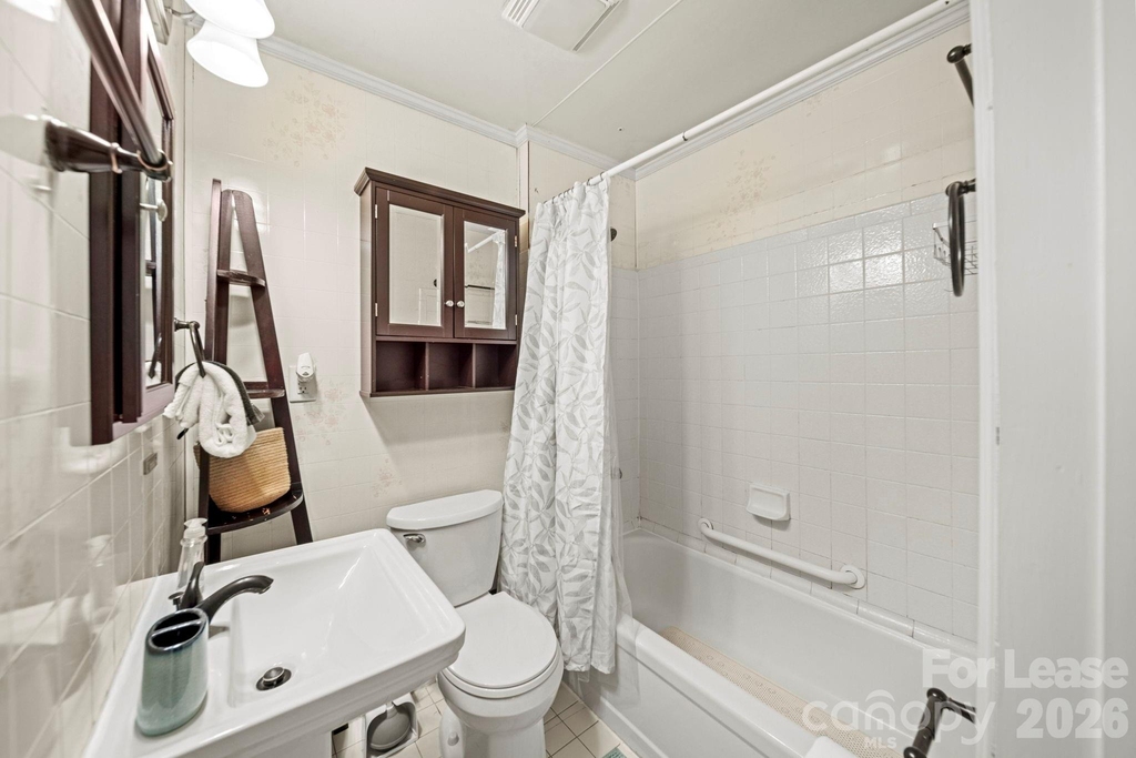 211 9th Street - Photo 16