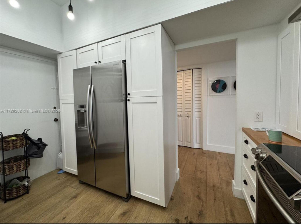 11930 N Bayshore Drive - Photo 8