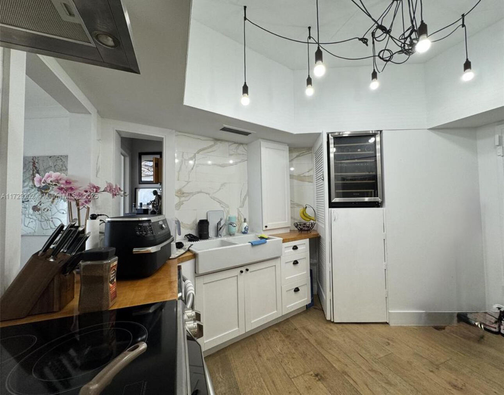 11930 N Bayshore Drive - Photo 6