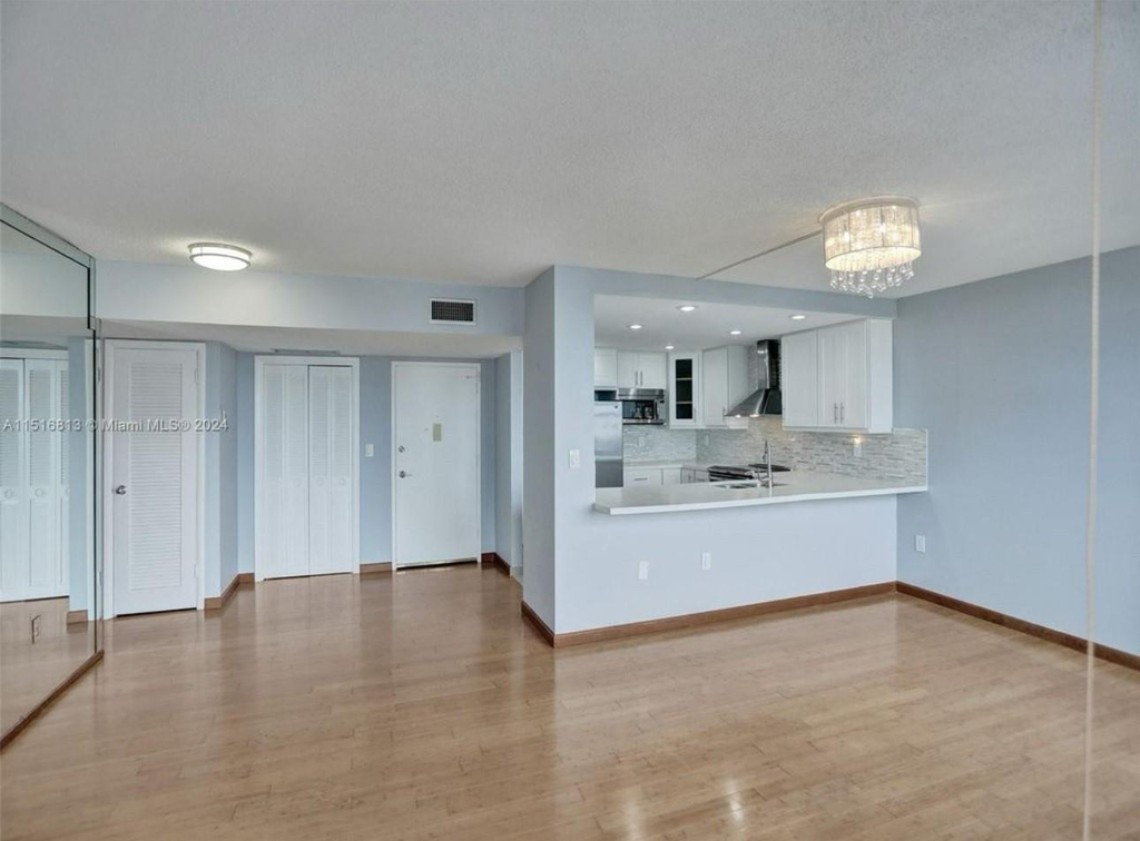 11930 N Bayshore Drive - Photo 20