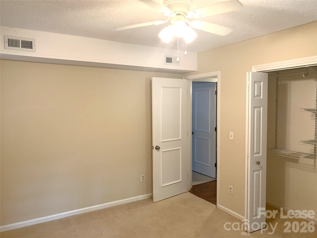 1114 Glenshannon Road - Photo 18