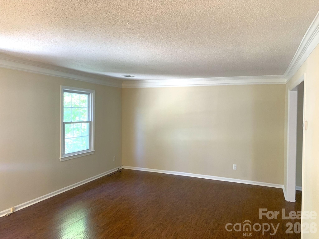 1114 Glenshannon Road - Photo 26