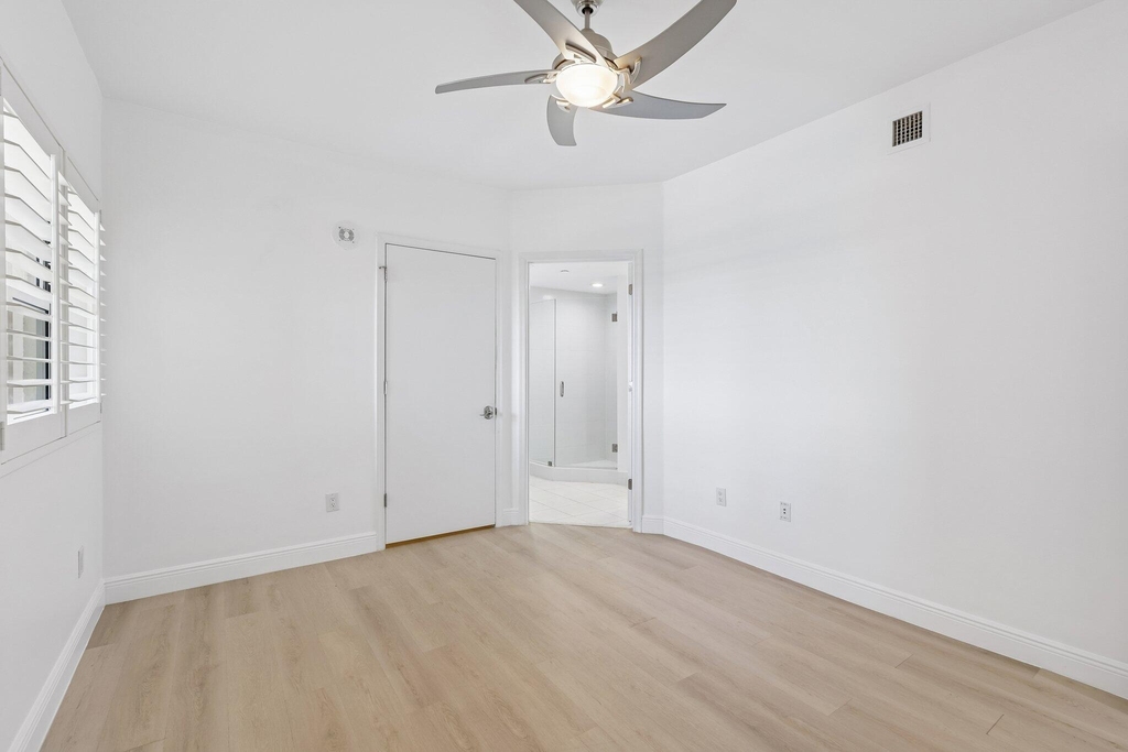 2650 Lake Shore Drive - Photo 9