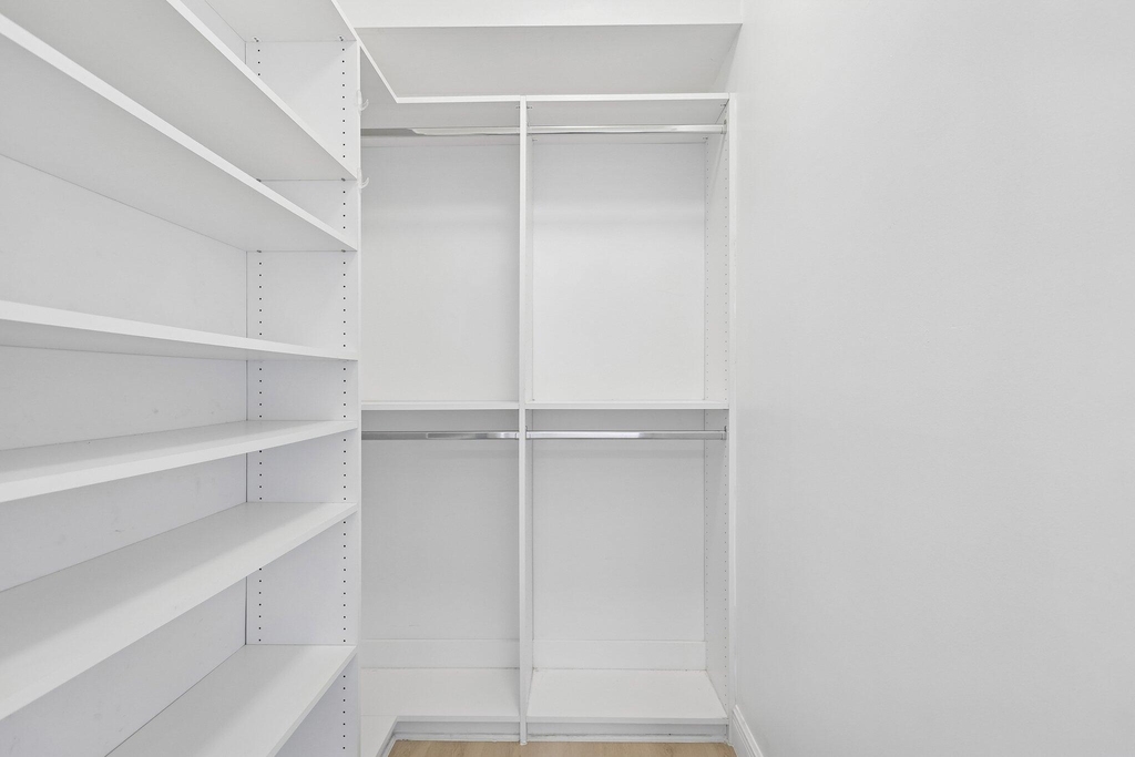 2650 Lake Shore Drive - Photo 12